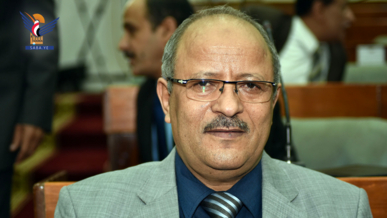 النعيمي يهنئ قائد الثورة والرئيس المشاط بحلول شهر رمضان المبارك