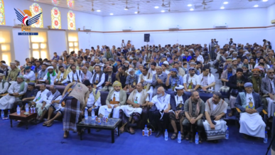 لقاء لمشايخ ووجهاء البيضاء في الحديدة تأكيدًا على التعبئة والاستنفار في مواجهة الأعداء