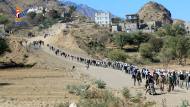 تعز .. مسير ومناورة لخريجي دورة "طوفان الأقصى" من جامعتي الحكمة والعلوم والتكنولوجيا