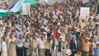  مسيرات كبرى في 21 ساحة بالحديدة لإعلان الاستنفار لدعم الشعب الفلسطيني