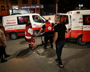 العدو الإسرائيلي يصيب عامل فلسطيني بالرصاص الحي في بلدة الرام.. ويفرض غرامات مالية على مركبات المواطنين في سلوان