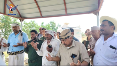 الحديدة .. قيادات محلية وتنفيذية بمديرية القناوص تزور روضة الشهداء الحديدة .. قيادات محلية وتنفيذية بمديرية القناوص تزور روضة الشهداء