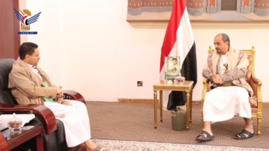 نائب وزير الخارجية يلتقي رئيس اللجنة الوطنية لشؤون الأسرى