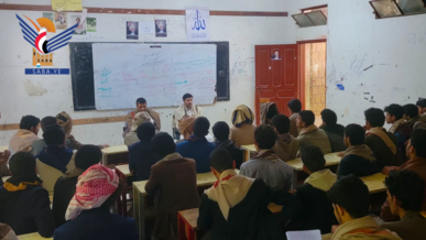 رئيس هيئة الشهداء يتفقد دروس التقوية لأبناء الشهداء والمفقودين بأمانة العاصمة