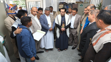 وزير المالية يطلع على سير العمل في عدد من قطاعات الوزارة