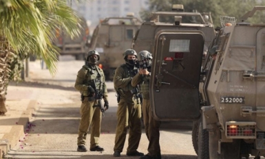 استشهاد فلسطيني وإصابة جنديين "إسرائيليين" بعملية طعن في سلواد