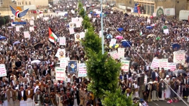 عمران.. خروج حاشد في 106 ساحات تحت شعار "نصرة لغزة.. مسيراتنا مستمرة وعملياتنا متصاعدة"