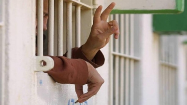 العدو الصهيوني يفرج عن عشرة أسرى فلسطينيين من قطاع غزة