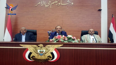العيدروس يطلع على مستوى الانضباط الوظيفي بمجلس الشورى