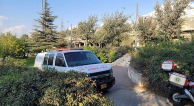 إصابة مستوطن صهيوني في عملية طعن بطولية بالقدس المحتلة واستشهاد المنفذ