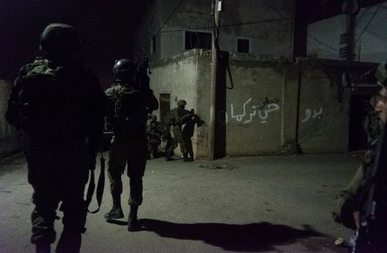 إصابة شاب فلسطيني خلال اقتحام قوات العدو لمخيم الفارعة بطوباس