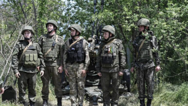 الدفاع الروسية: الجيش يحبط هجمات أوكرانية ويحيد 90 مقاتلا ويسقط 4 مسيرات في كراسني ليمان