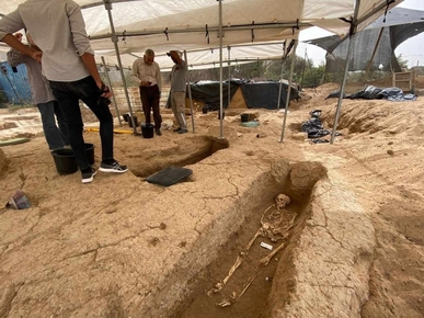 وزارة السياحة بغزة تعثر على أربعة قبور جديدة بالمقبرة الرومانية شمال القطاع