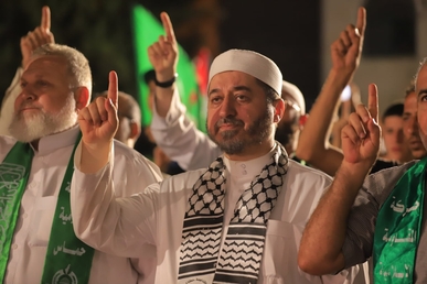 حماس تزف قائدين ارتقيا خلال العدوان الصهيوني المتواصل على غزة