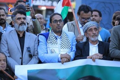 وقفة تضامنية لنجوم الفن والدراما ومسرح أ ل م  مع غزة