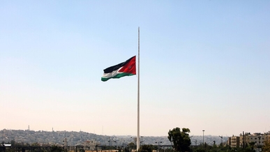 تجُدد المظاهرات الشعبية في محيط السفارة الصهيونية بالعاصمة الأردنية عمان