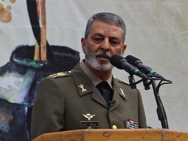 قائد الجيش الإيراني: “طوفان الأقصى” ردّة فعل بطولية على جرائم العدو الصهيوني