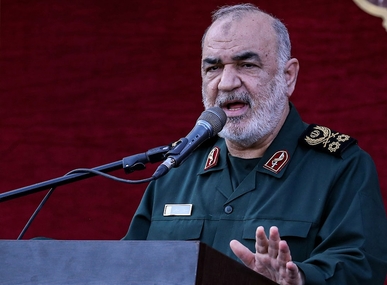 سلامي: “أنصار الله” هي حركة مستقلة ولا تتدخل طهران في قراراتها