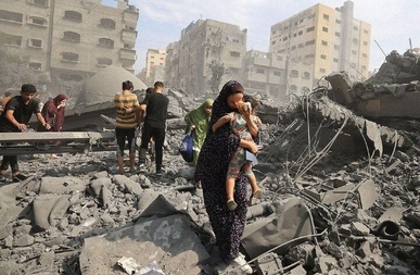 استشهاد وإصابة العشرات في قصف للعدو الصهيوني على غزة