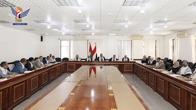 اجتماع برئاسة الدكتور بن حبتور للترتيب لانعقاد المؤتمر الثاني “فلسطين قضية الأمة المركزية”