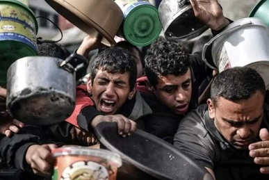 مرصد حقوقي يتهم العدو الصهيوني بقتل الجياع لتنفيذ التهجير القسري شمال غزة