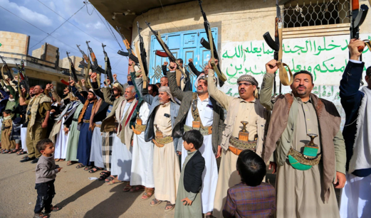 صنعاء نحو رفع سقف التصعيد: حظر السفن خطوة أولى صنعاء نحو رفع سقف التصعيد: حظر السفن خطوة أولى
