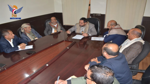 لجنة الطوارئ بمحافظة صنعاء تناقش الاستعدادات لتفادي أضرار السيول