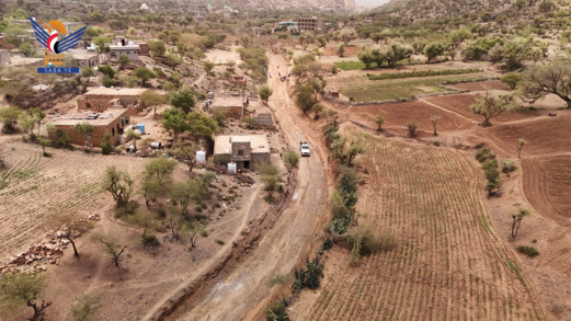 تعز.. تدشين العمل بمشروع طريق اللصيب - خدير البريهي في ماوية