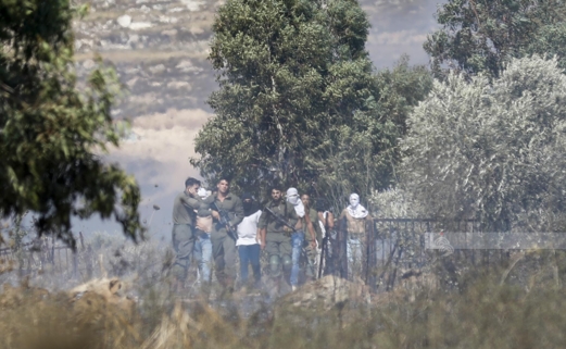 إصابة 15 فلسطينيياً بينهم أطفال جراء هجوم للمستوطنين شرق بيت لحم