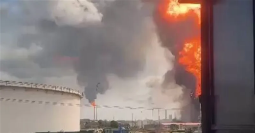 حريق هائل في مشروع نفطي شرق فنزويلا