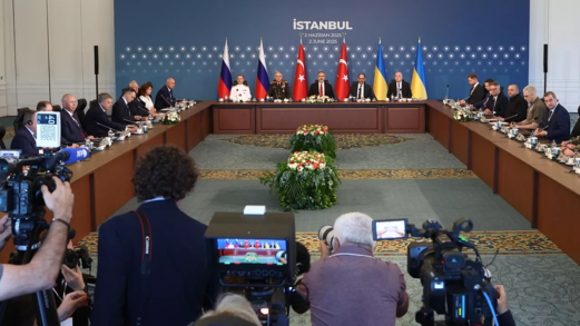 الرئاسة التركية تعرض الوساطة في جولة جديدة من المفاوضات بشأن أوكرانيا