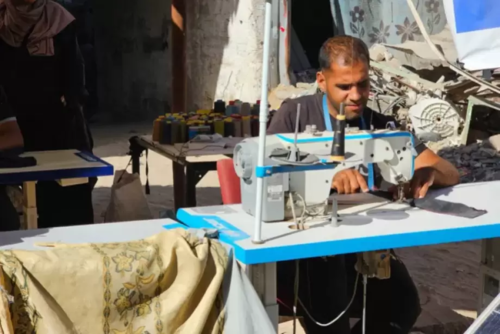 دمار اقتصادي يحكي قصة أخرى: انهيار سوق العمل في غزة دمار اقتصادي يحكي قصة أخرى: انهيار سوق العمل في غزة