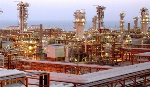 ايران تعلن احتواء حريق حقل "بارس الجنوبي" إثر عدوان أمريكي صهيوني