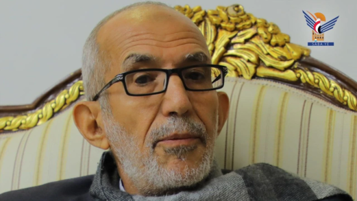 رئيس المركز الوطني للوثائق يعزي الرئيس المشاط في وفاة والدته