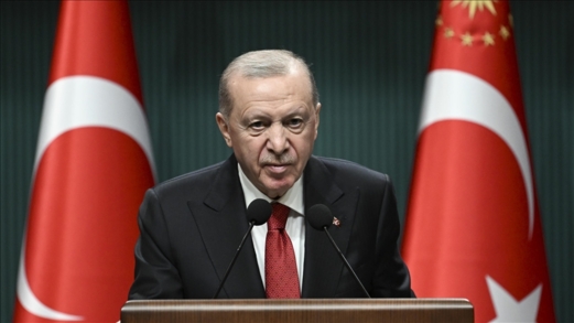 الرئيس التركي يدعو إلى إنهاء الحرب غير القانونية ضد إيران