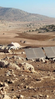 مستوطنون صهاينة يعتدون ويسرقون ممتلكات الفلسطينيين في سلفيت ورام الله