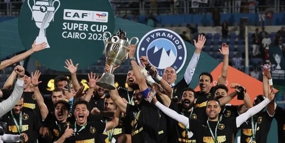 بيراميدز المصري يفوز بكأس السوبر الأفريقية لأول مرة في تاريخه بيراميدز المصري يفوز بكأس السوبر الأفريقية لأول مرة في تاريخه