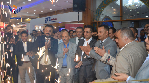 وزير الاتصالات يفتتح معرض سمارت اكس التقني