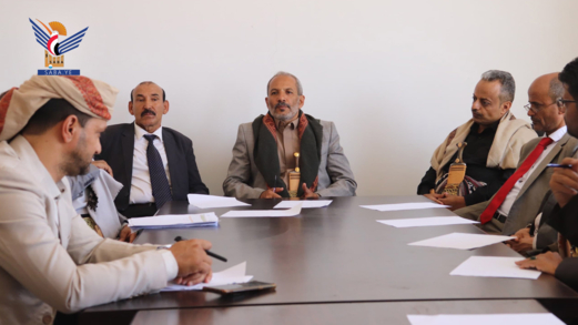 جامعة الضالع تناقش أوضاع الكادرين الإداري والأكاديمي