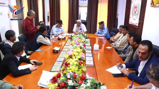 مناقشة نتائج الحملة الميدانية لإزالة المطبات من الطرق الرئيسة بين المحافظات