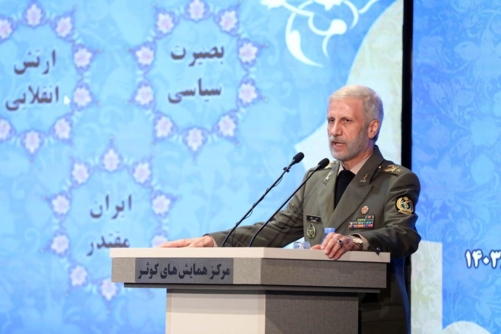 قائد الجيش الإيراني: واجهنا في الحرب الأخيرة خلاصة تكنولوجيا الغرب وحلف الناتو
