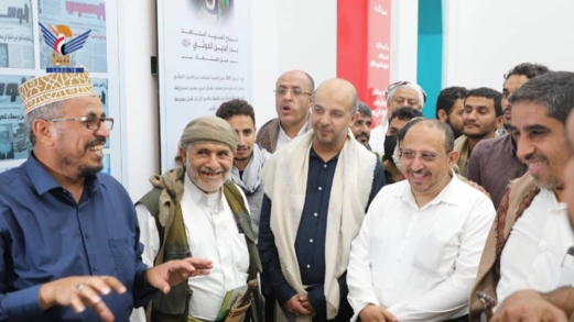 نائب وزير الاتصالات يزور معرض شهيد القرآن بالحديدة