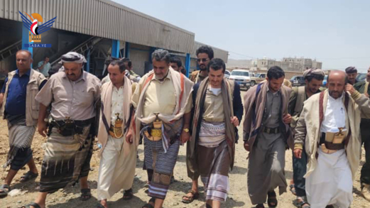 محافظ البيضاء يتفقد مشروع تأهيل وصيانة الثلاجة المركزية لجمعية مكيراس الزراعية  