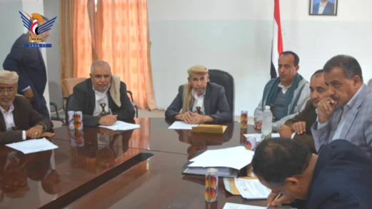 إب.. إقرار مناقصات 10 مشاريع في مجال الأشغال والطرق بأكثر من 902 مليون ريال إب.. إقرار مناقصات 10 مشاريع في مجال الأشغال والطرق بأكثر من 902 مليون ريال