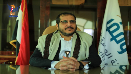 رئيس هيئة الأوقاف والإرشاد يعزّي الرئيس المشاط بوفاة والدته