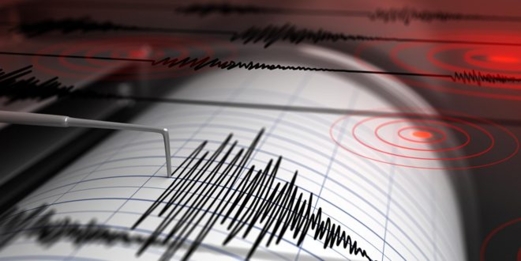 انهيار مباني في ولاية باليكيسير إثر زلزال بقوة 6.1 درجة ضرب تركيا  انهيار مباني في ولاية باليكيسير إثر زلزال بقوة 6.1 درجة ضرب تركيا