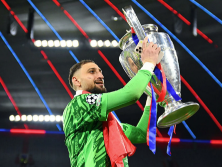 مانشستر سيتي يعلن تعاقده مع الحارس الإيطالي جيانلويجي دوناروما مانشستر سيتي يعلن تعاقده مع الحارس الإيطالي جيانلويجي دوناروما