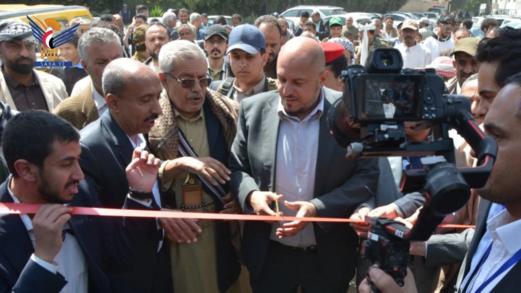 القائم بأعمال وزير الاقتصاد يفتتح معرض الأسر المنتجة 