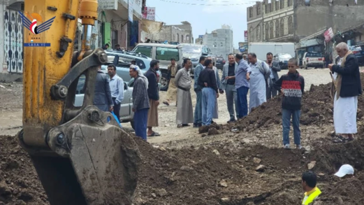 تفقد أعمال إعادة تأهيل طريق إب – العدين في منطقة رأس مشورة تفقد أعمال إعادة تأهيل طريق إب – العدين في منطقة رأس مشورة