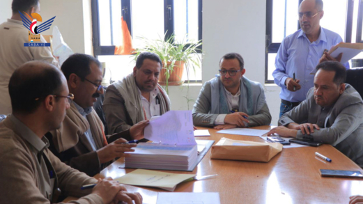 فتح مظاريف مناقصة شراء آليات وتأهيل ورشة مشروع النظافة بأمانة العاصمة